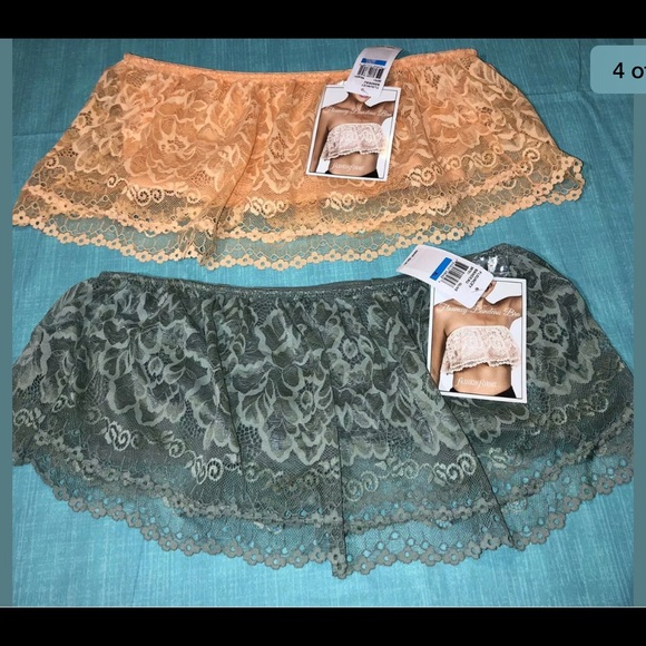 Women’s size XL set of two Flouncey Bandeaus , NWT - Picture 8 of 8